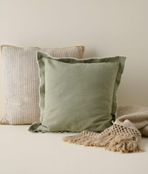 Cushions & Throws